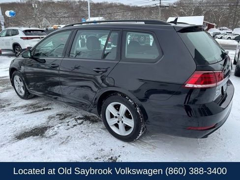 Used 2018 Volkswagen Golf SE image 7