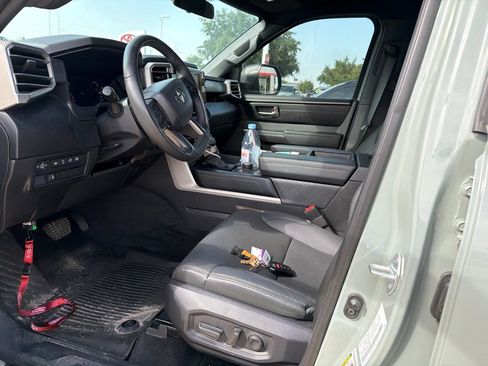 Used 2025 Toyota Tundra SR5 w/ SR5 Premium Package AWD/4WD image 2