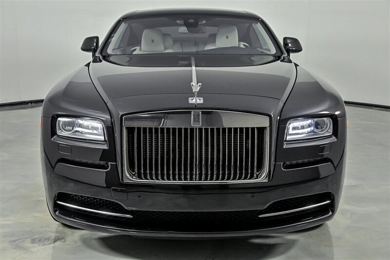 Used 2015 Rolls-Royce Wraith RWD image 4