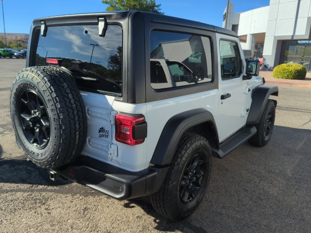 Used 2022 Jeep Wrangler Sport AWD/4WD image 3