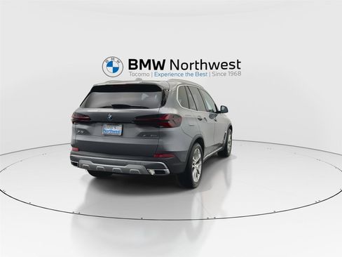 New 2026 BMW X5 xDrive40i AWD/4WD image 2