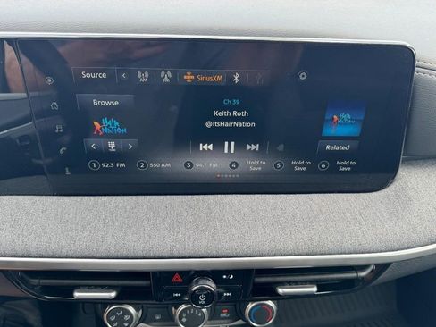 Used 2025 Nissan Kicks SV image 19