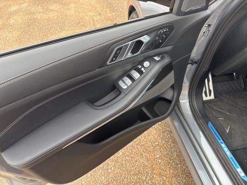 Certified 2025 BMW X7 M60i w/ Executive Package image 14