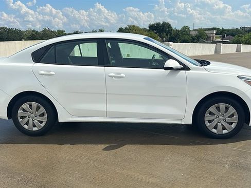 Used 2019 Kia Rio S FWD image 13