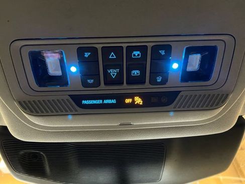 Used 2022 Ford Explorer XLT w/ Equipment Group 202A image 23