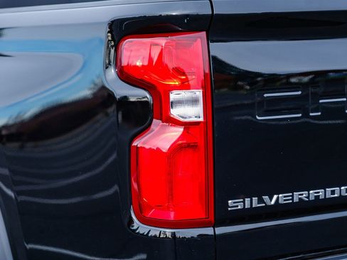 Used 2024 Chevrolet Silverado 2500 ZR2 w/ Snow Plow Prep/Camper Package image 8