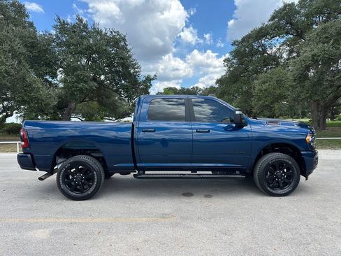 Used 2024 RAM 2500 Big Horn w/ Night Edition AWD/4WD image 4