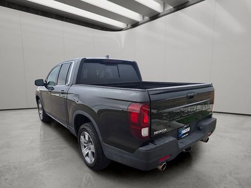 Used 2025 Honda Ridgeline RTL image 3