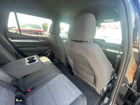 Used 2025 GMC Terrain Elevation w/ Technology Package II FWD image 27