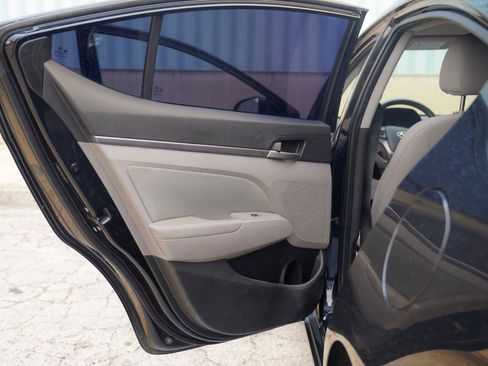 Used 2018 Hyundai Elantra SEL FWD image 16