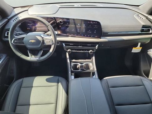 New 2026 Chevrolet Traverse LT image 14