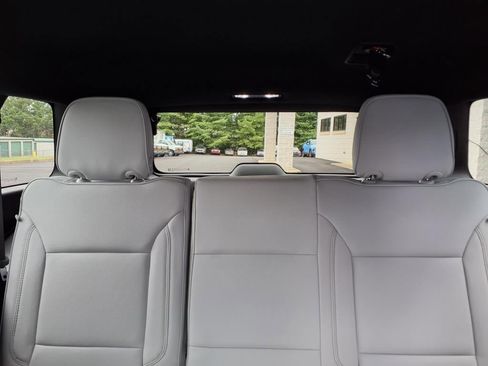 New 2025 Chevrolet Suburban Premier w/ Sun And Tow Package image 15