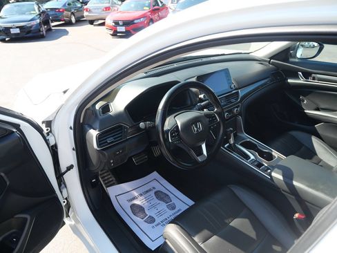 Used 2022 Honda Accord Sport Special Edition image 9