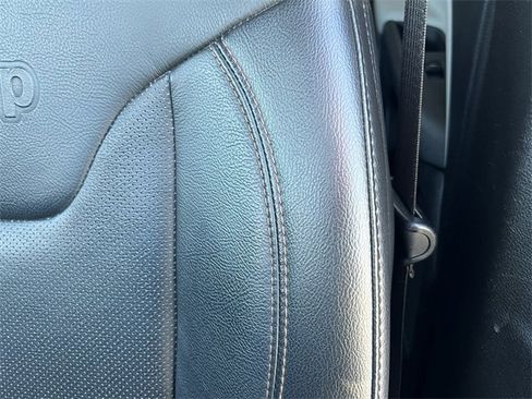 Certified 2022 Jeep Compass Limited w/ Sun and Sound Group image 16