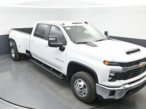 New 2026 Chevrolet Silverado 3500 LT image 31