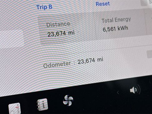 Used 2023 Tesla Model Y Long Range image 24