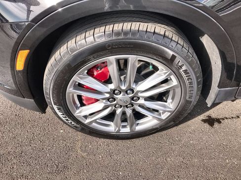 Used 2024 Cadillac XT5 Sportv w/ LPO, Floor Liner Package AWD/4WD image 10