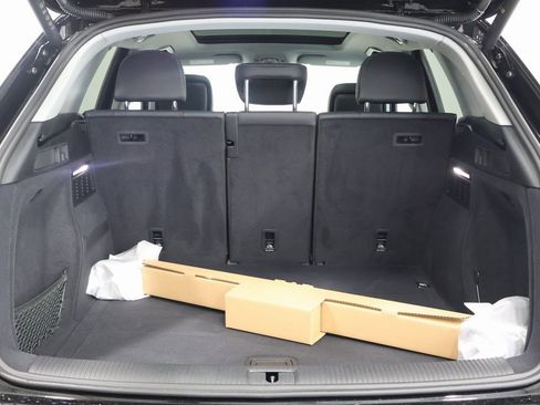 Used 2025 Audi Q5 2.0T Premium Plus w/ Premium Plus Package image 28