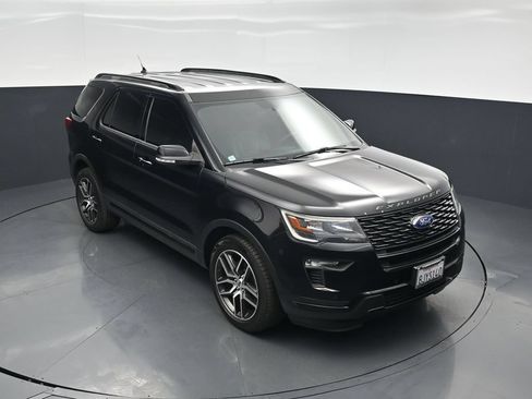 Used 2019 Ford Explorer Sport AWD/4WD image 40