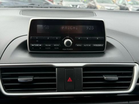 Used 2014 MAZDA MAZDA3 i Touring image 26