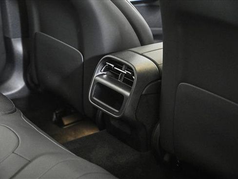 Used 2025 Mercedes-Benz E 450 4MATIC All-Terrain Wagon image 19