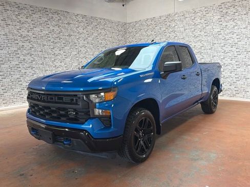 Used 2022 Chevrolet Silverado 1500 Custom w/ LPO, Dark Essentials Package AWD/4WD image 3