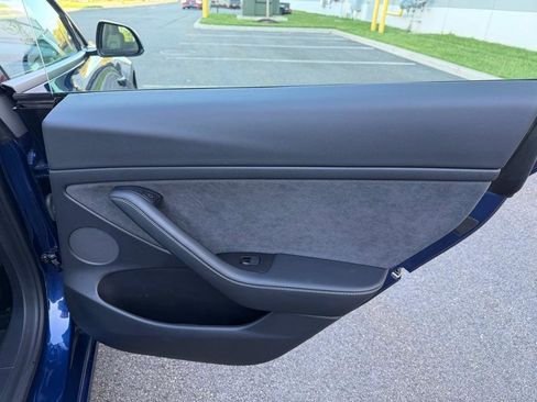 Used 2021 Tesla Model 3 Long Range image 17