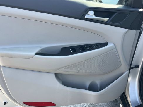 Used 2019 Hyundai Tucson SEL AWD/4WD image 25