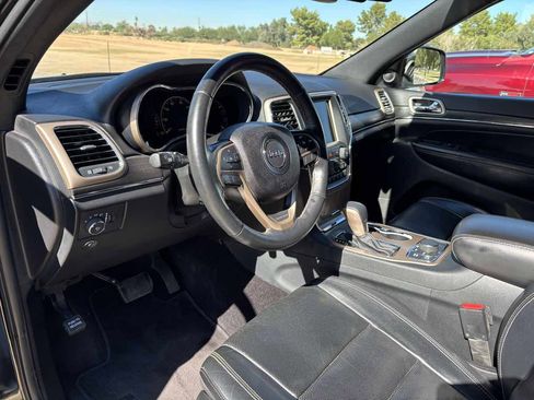 Used 2016 Jeep Grand Cherokee Limited w/ Luxury Group II AWD/4WD image 31