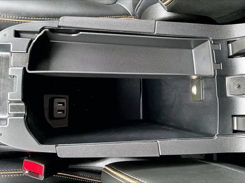Used 2022 GMC Terrain AT4 w/ GMC Pro Grade Package AWD/4WD image 33