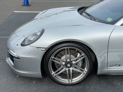 Used 2015 Porsche 911 Carrera 4 GTS AWD/4WD image 17
