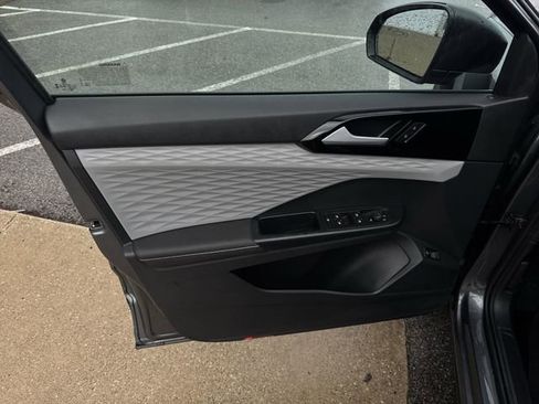 Certified 2024 Volkswagen Taos S image 21