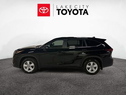 Used 2025 Toyota Highlander LE