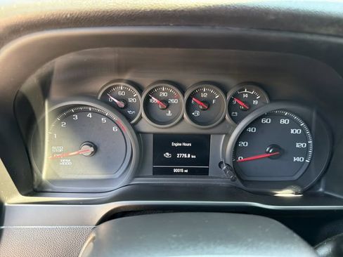 Used 2022 Chevrolet Silverado 1500 Custom AWD/4WD image 17