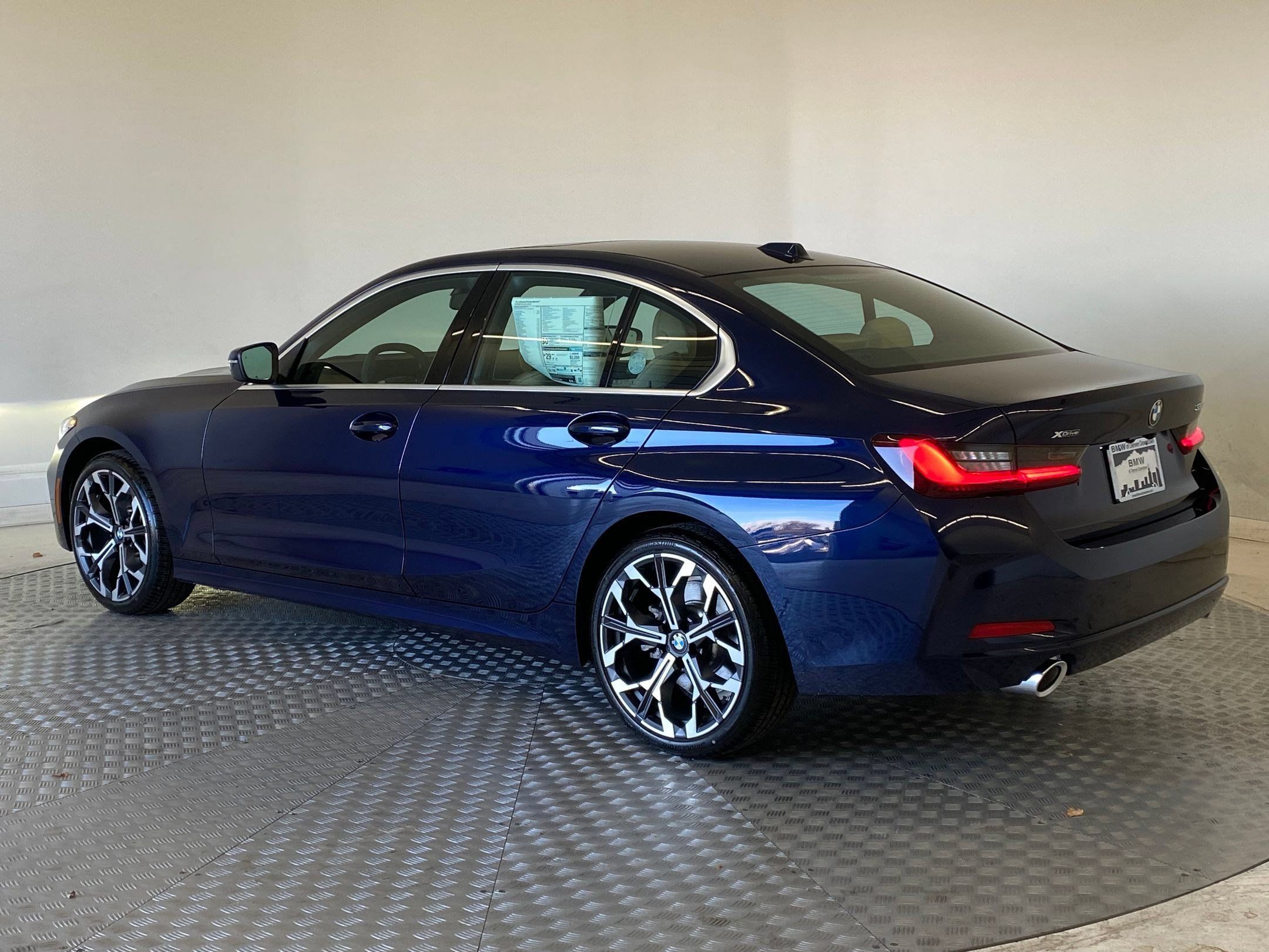 Used 2026 BMW 330i xDrive Sedan w/ Premium Package AWD/4WD image 3