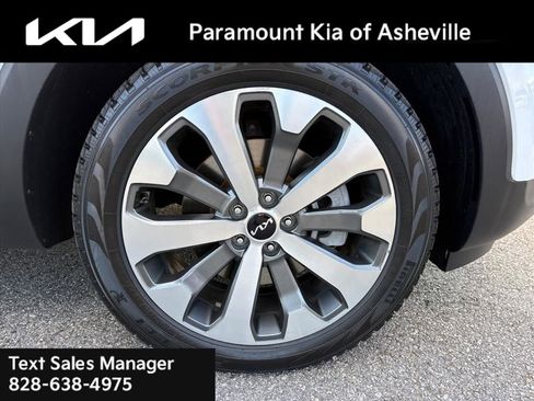 Used 2022 Kia Telluride S image 30