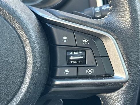 Used 2022 Subaru Ascent Limited w/ Technology Package image 33