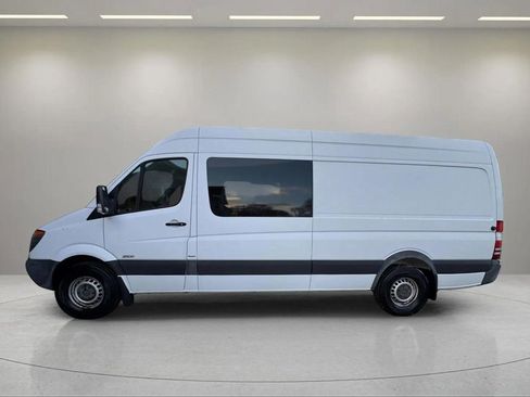 Used 2013 Mercedes-Benz Sprinter 2500 image 13