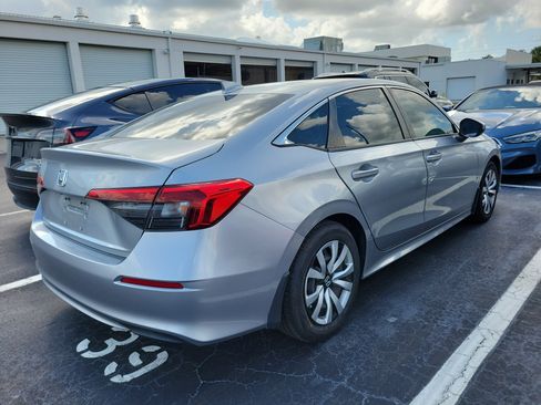 Used 2022 Honda Civic LX image 3