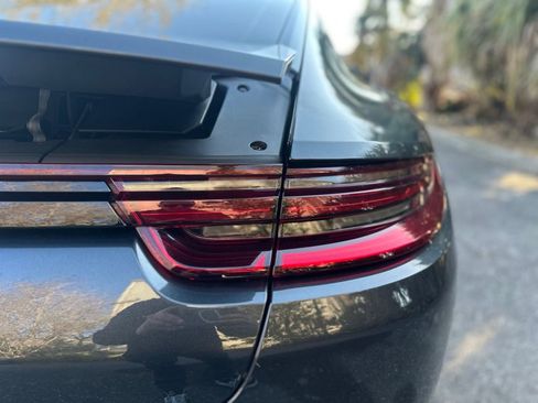 Used 2019 Porsche Panamera 4 w/ Premium Package Plus AWD/4WD image 9