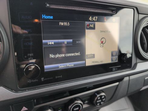 Used 2018 Toyota Tacoma TRD Sport RWD image 26