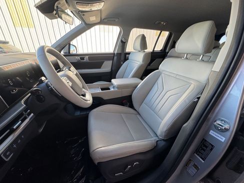 Used 2025 Hyundai Santa Fe SEL image 35
