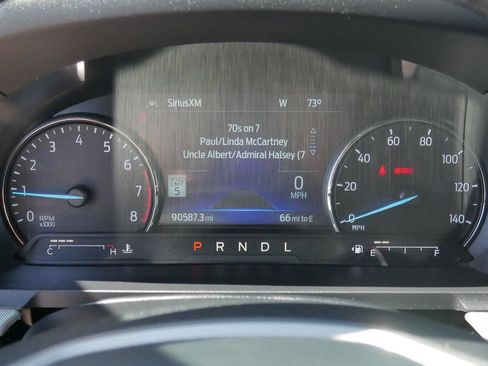 Used 2022 Ford Explorer XLT w/ Equipment Group 202A AWD/4WD image 36