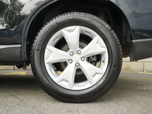 Used 2016 Subaru Forester 2.5i Limited AWD/4WD image 15