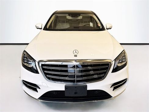 Used 2018 Mercedes-Benz S 560 4MATIC Sedan image 2