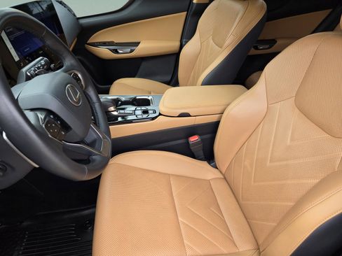 Used 2025 Lexus NX 450h+ AWD w/ Accessory Package (2T) image 7