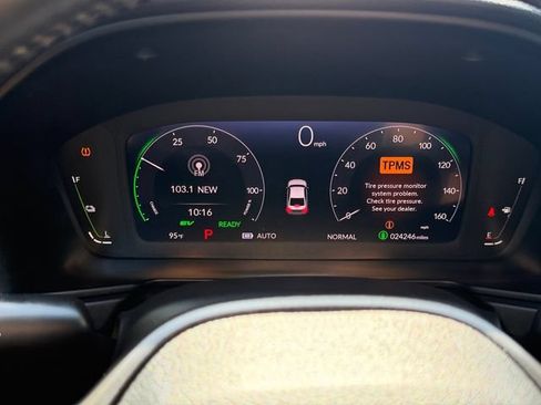 Used 2025 Honda Accord Sport image 25