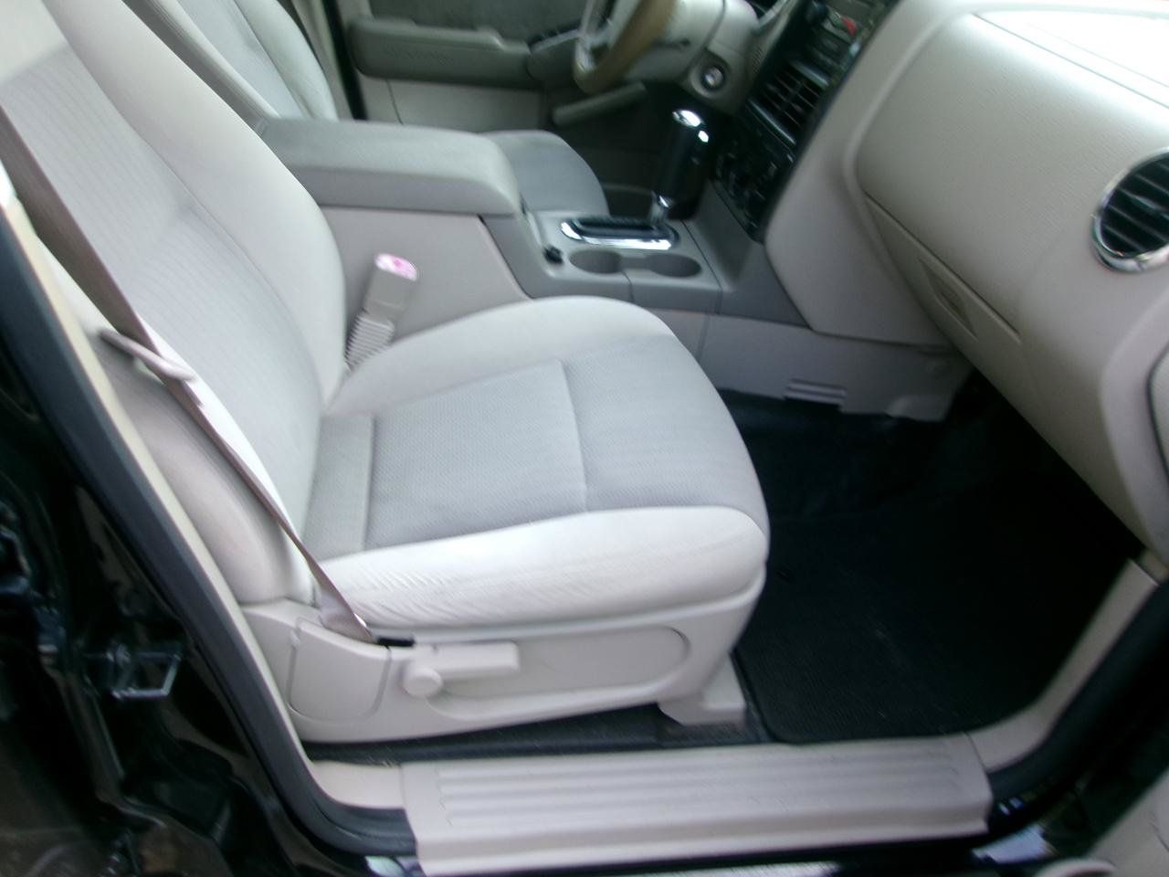 Used 2007 Ford Explorer Sport Trac XLT RWD image 4