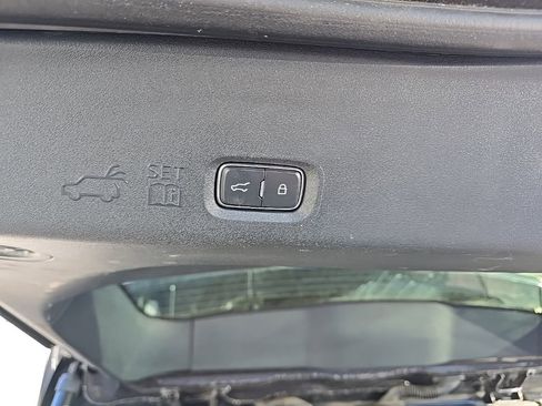 Used 2025 Ford Expedition Active image 6