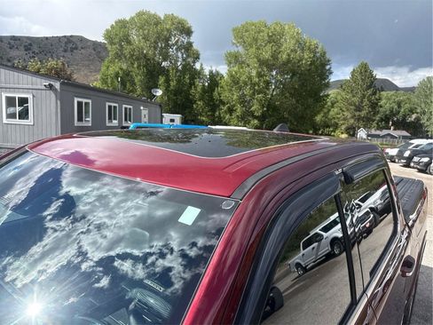 Used 2019 RAM 1500 Limited AWD/4WD image 12